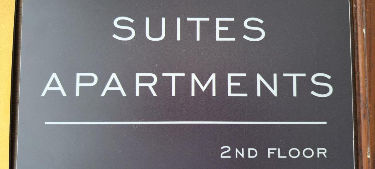 Aurora Suite Apartment カランバカ エクステリア 写真