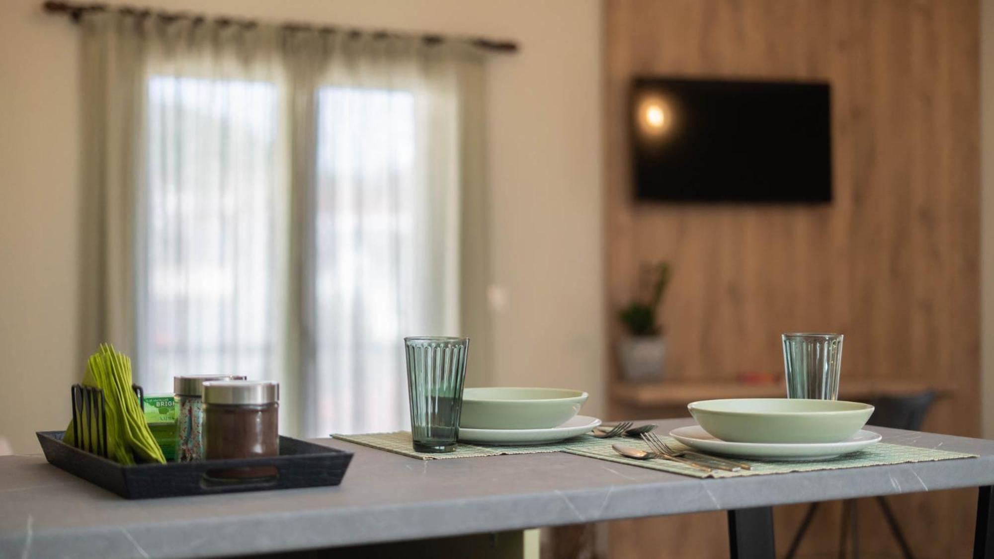 Aurora Suite Apartment カランバカ エクステリア 写真